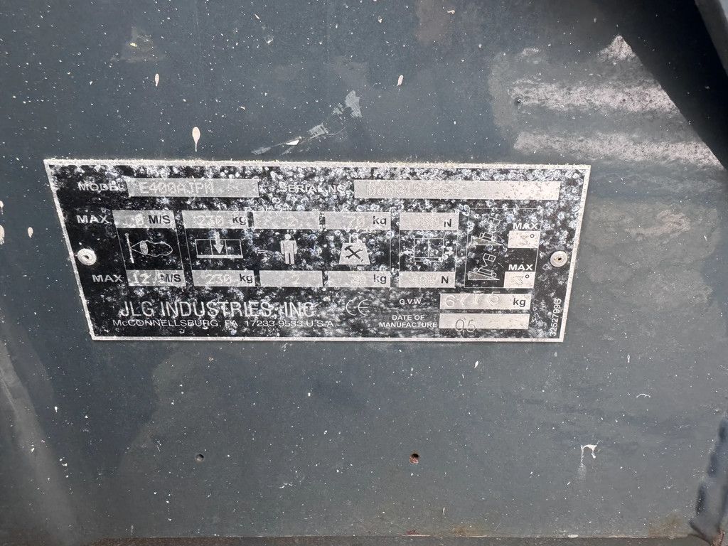 JLG E400AJPN Hoogwerker Knikarmhoogwerker