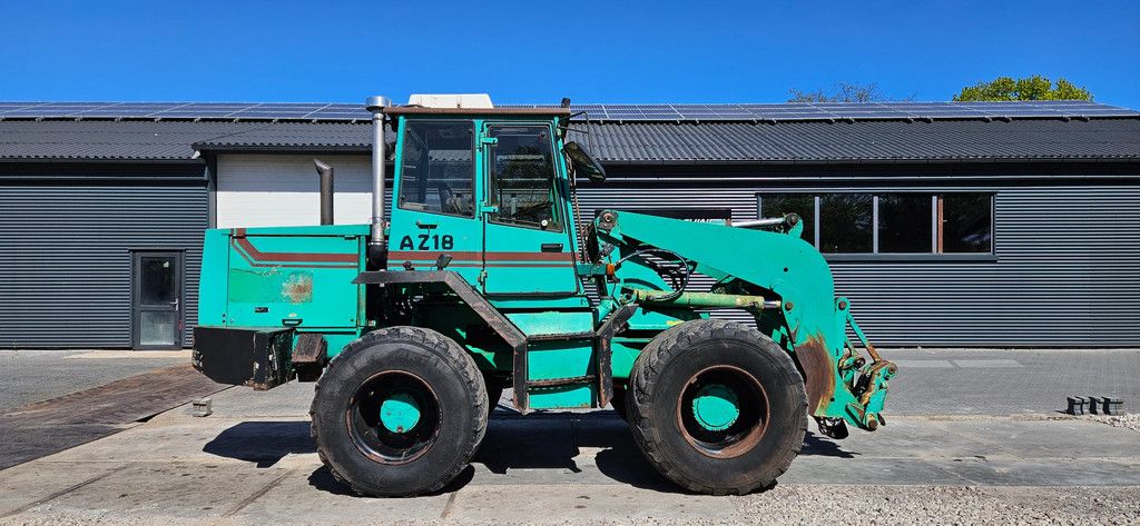 Ahlmann AZ 18
