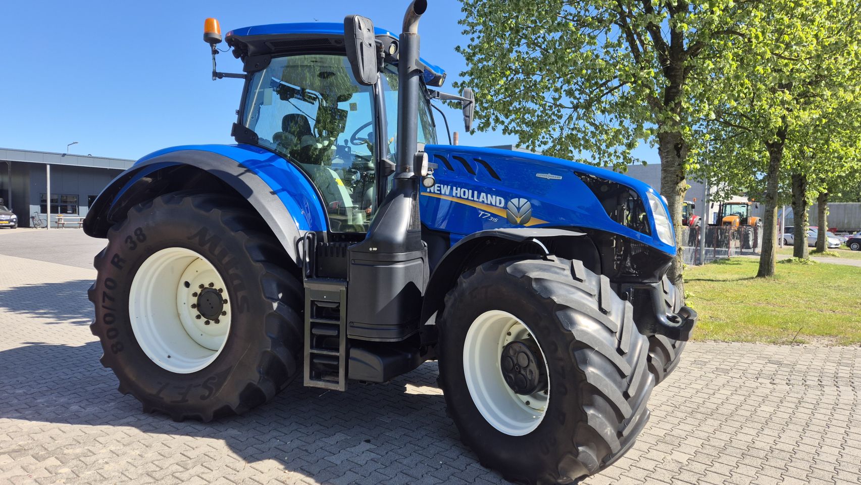 New Holland T7.315 HD AC50, Luchtdrukremmen