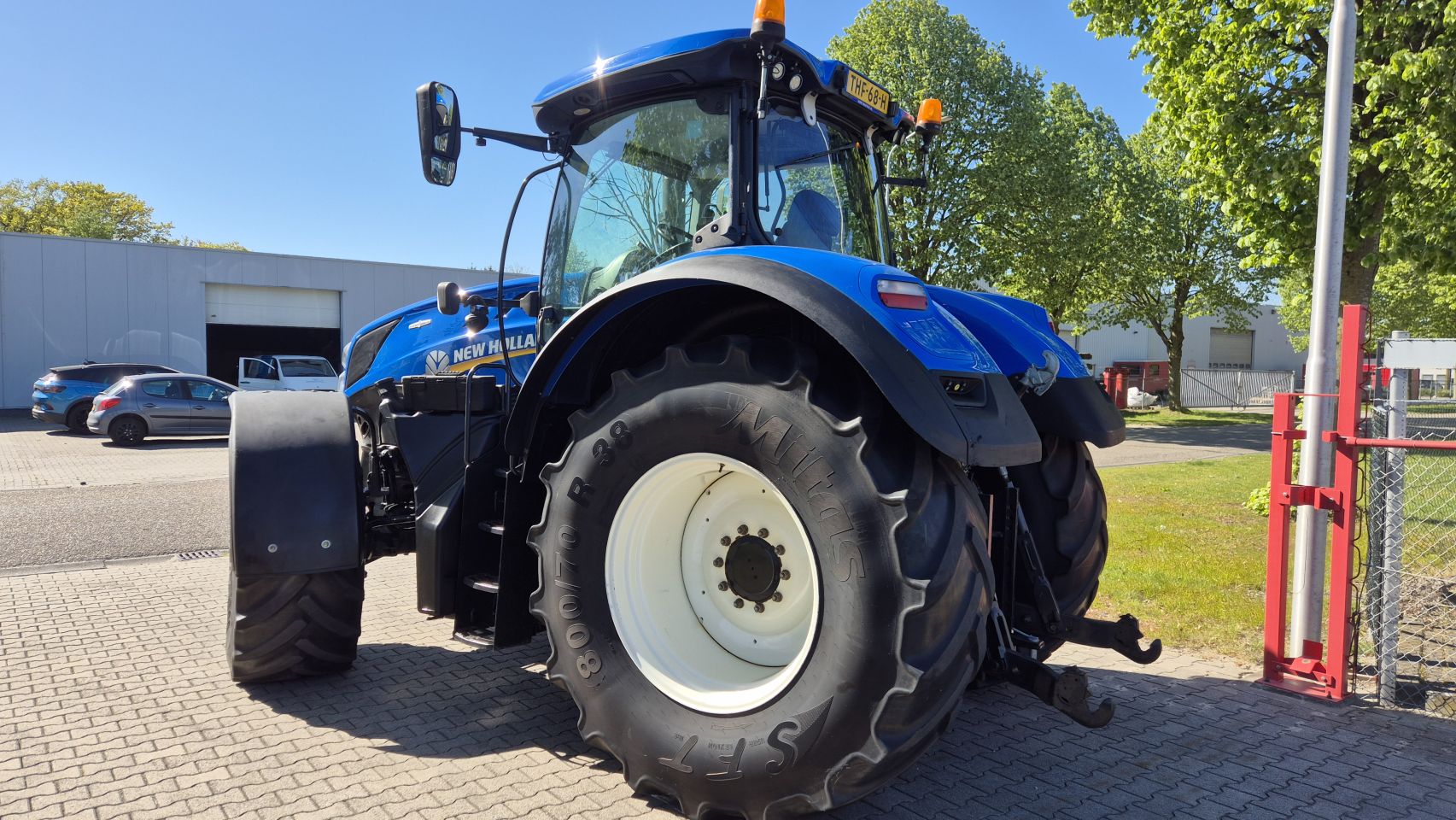 New Holland T7.315 HD AC50, Luchtdrukremmen