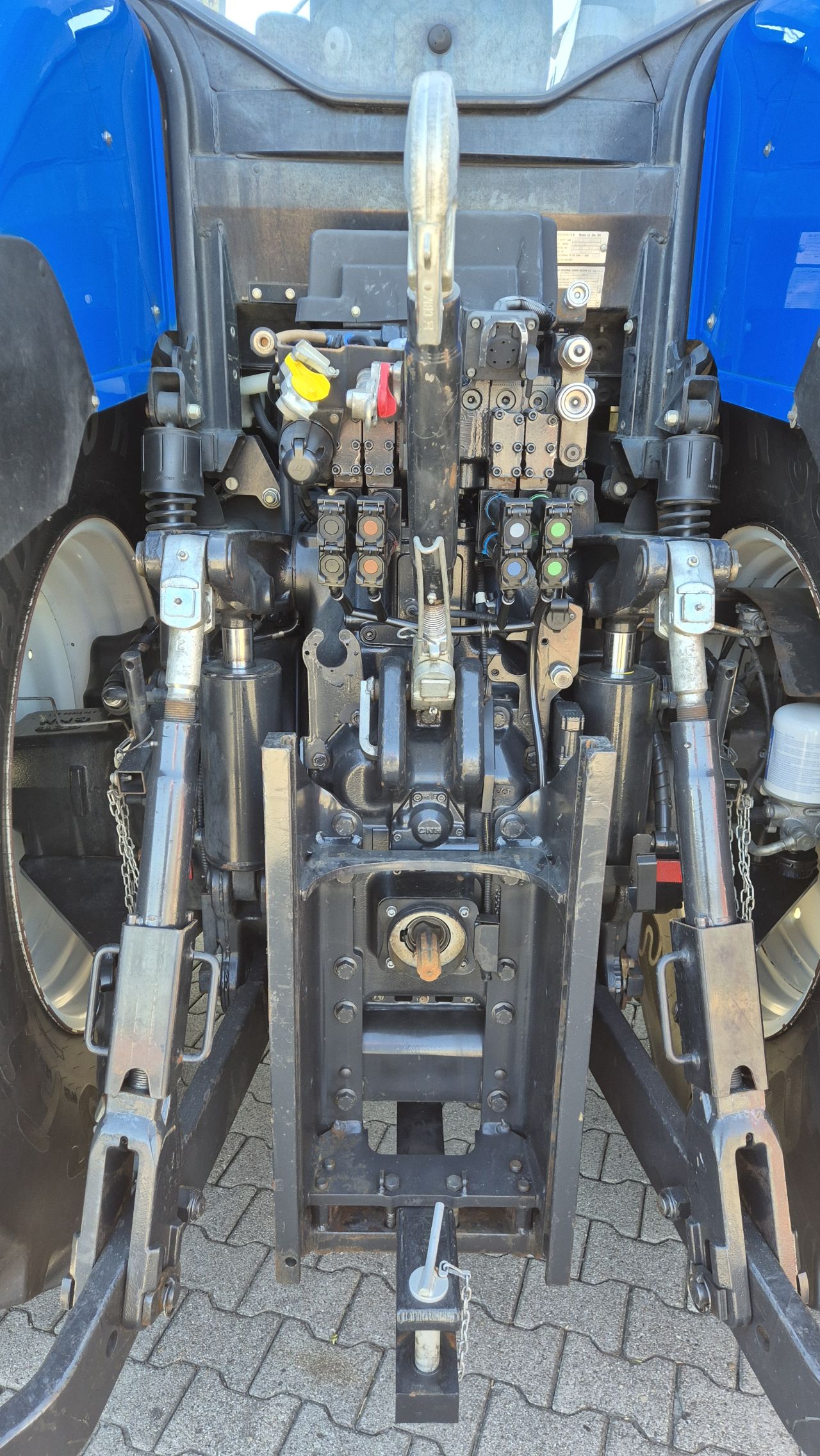 New Holland T7.315 HD AC50, Luchtdrukremmen