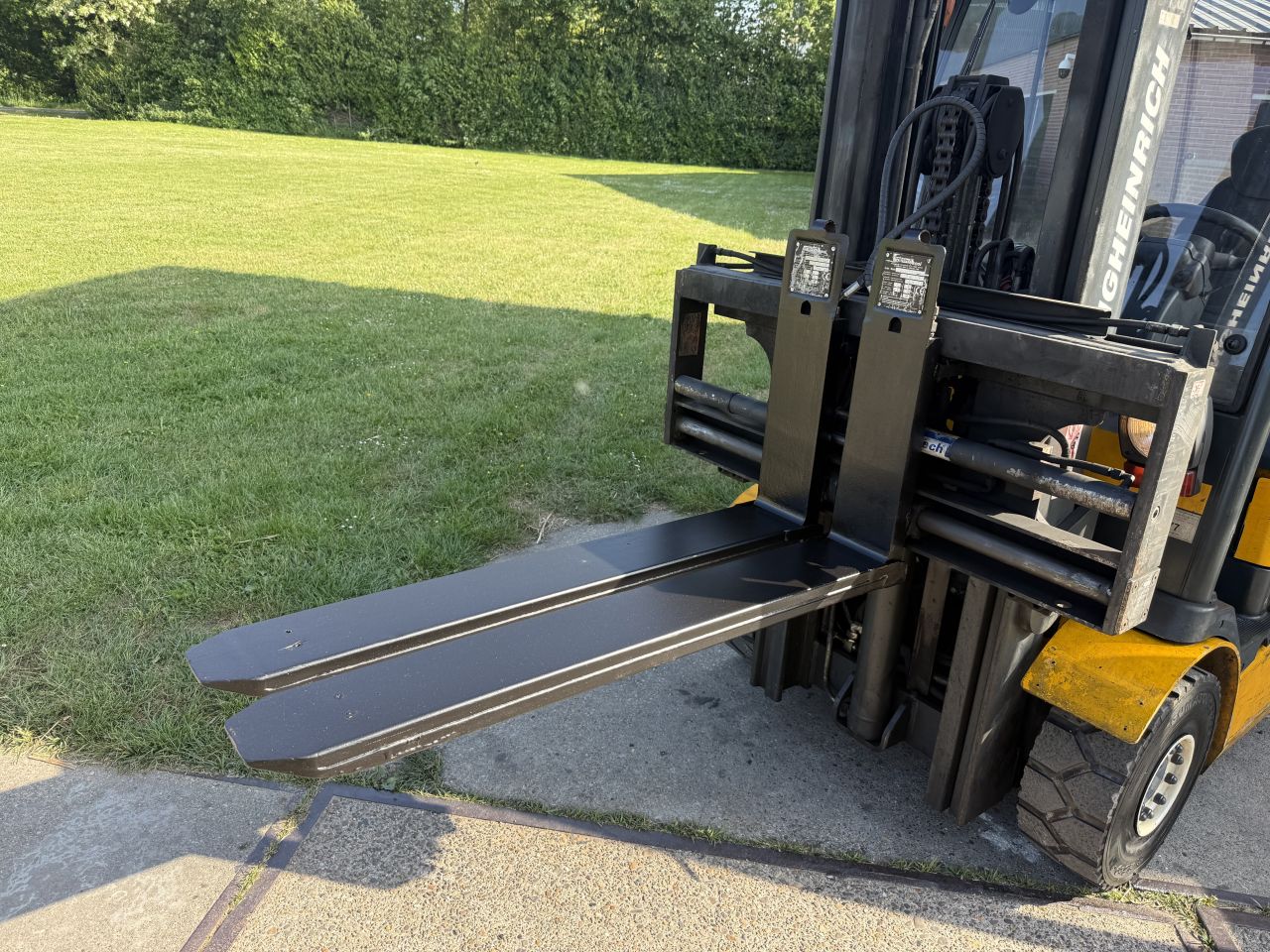 Jungheinrich 2500KG Sideshift vorkversteller uitschuifvorken