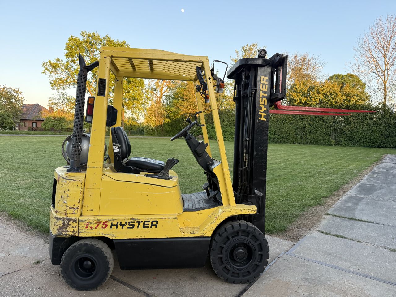 Hyster 1750KG lpg heftruck triplex 4.9M freelift Sideshift