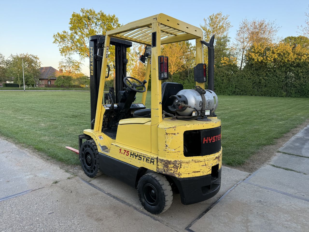 Hyster 1750KG lpg heftruck triplex 4.9M freelift Sideshift