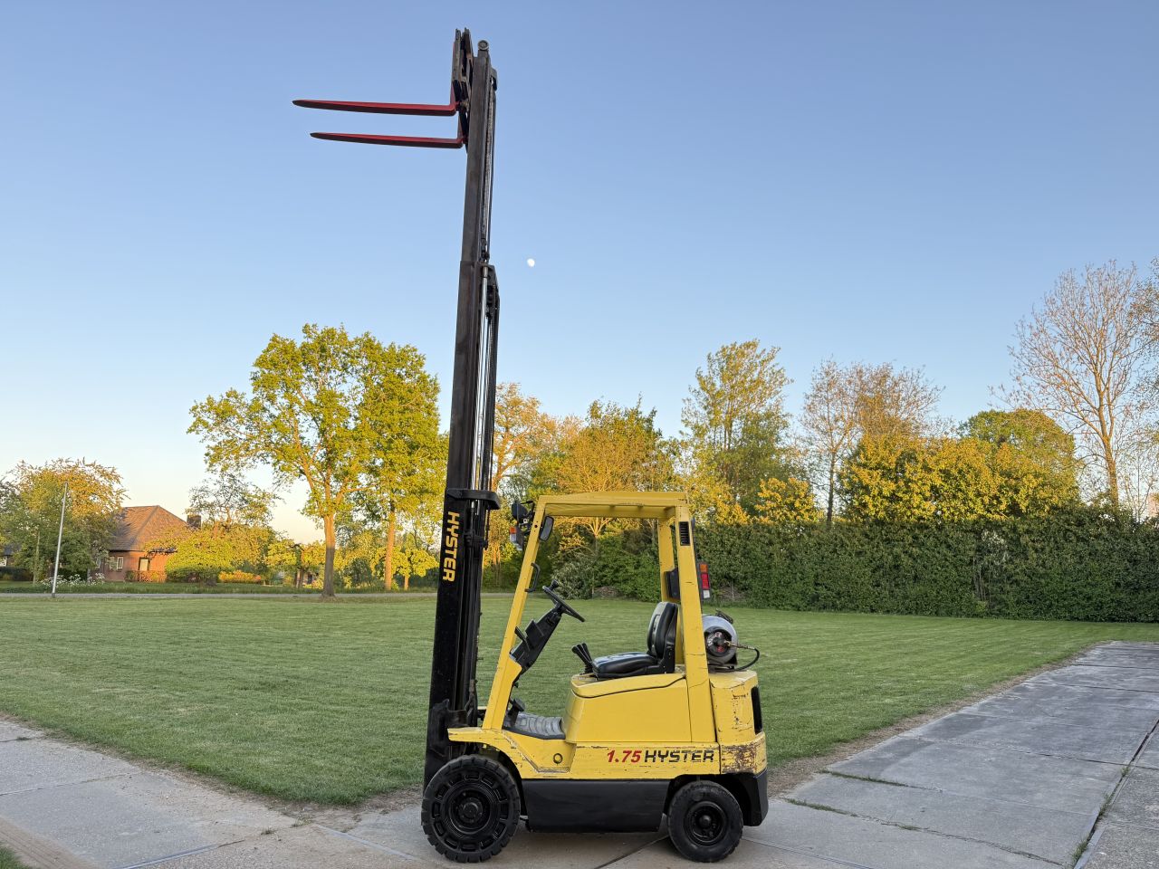 Hyster 1750KG lpg heftruck triplex 4.9M freelift Sideshift