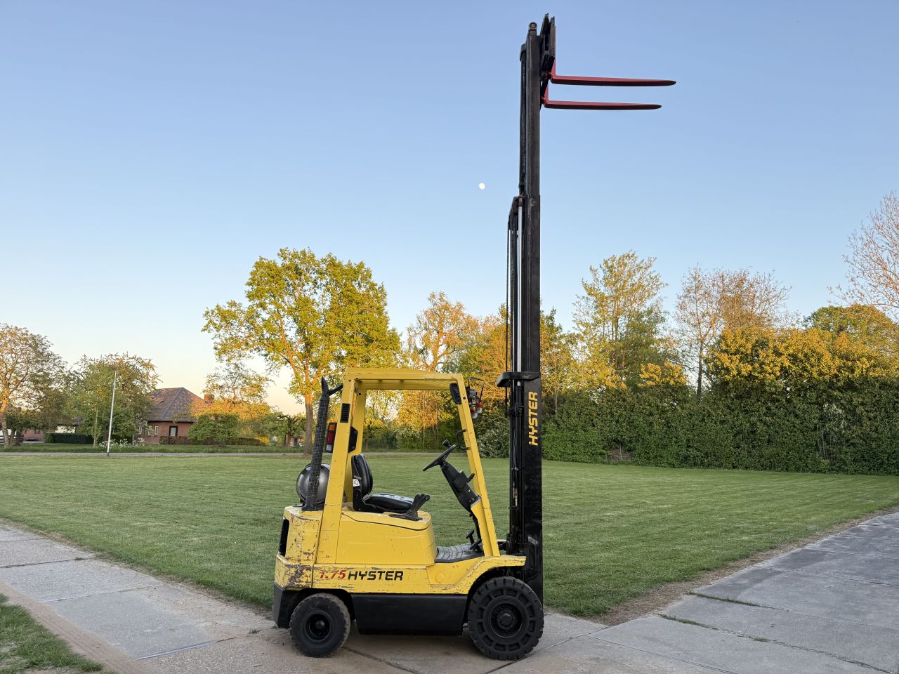 Hyster 1750KG lpg heftruck triplex 4.9M freelift Sideshift