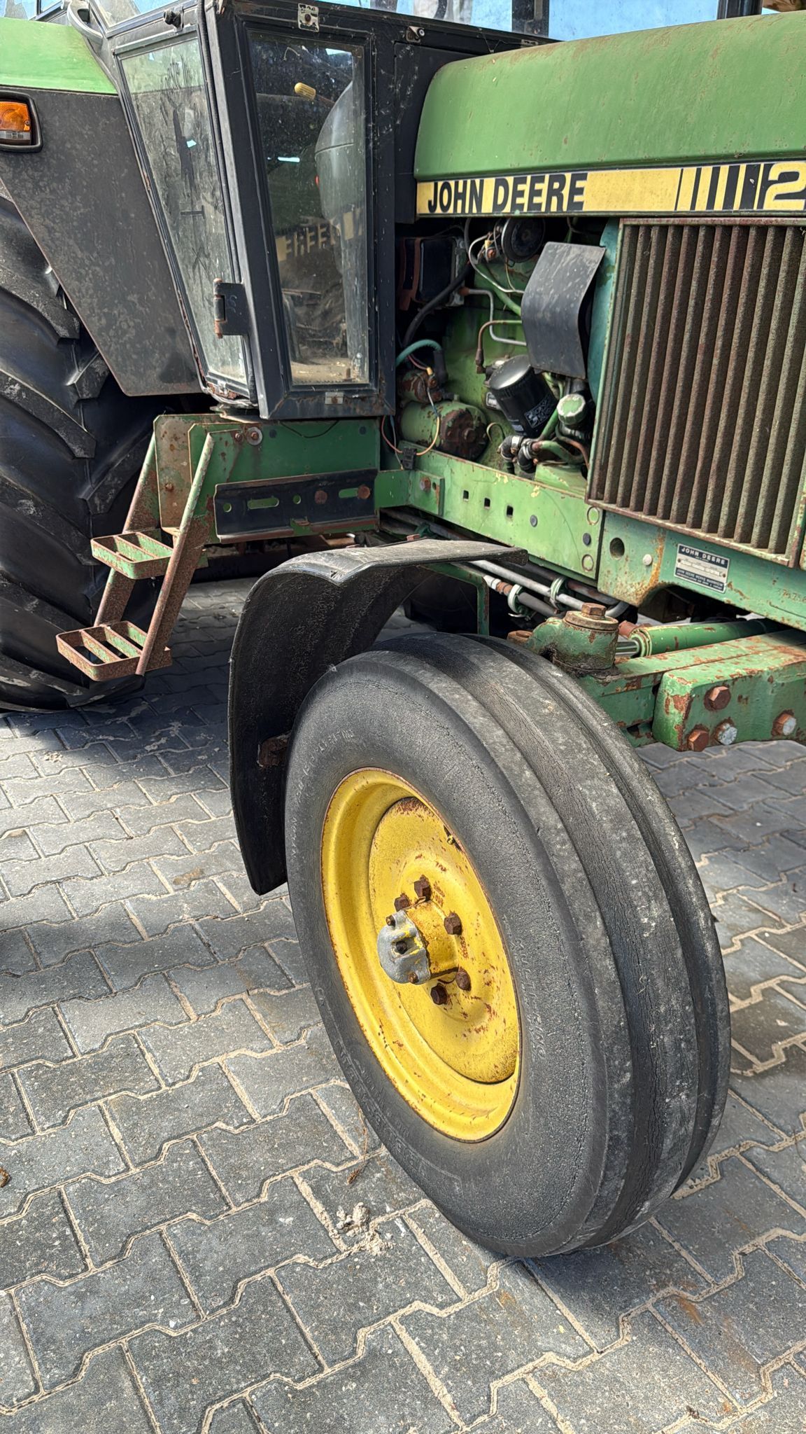 John Deere 2040 bj 1980 16821 uur gedraaid. Van paardenhouder