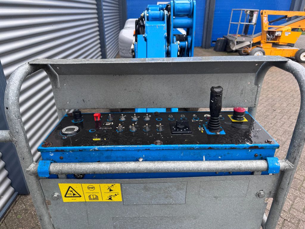 Genie Z45/25J DC Hoogwerker Knikarmhoogwerker