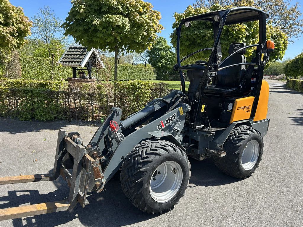 Giant D332SWT X-tra HD