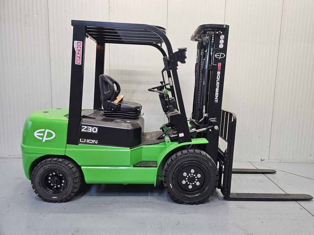 EP Triplex - Freelift- Sideshift - Li-Ion EFXZ-301 hefhoogte 4,8 meter