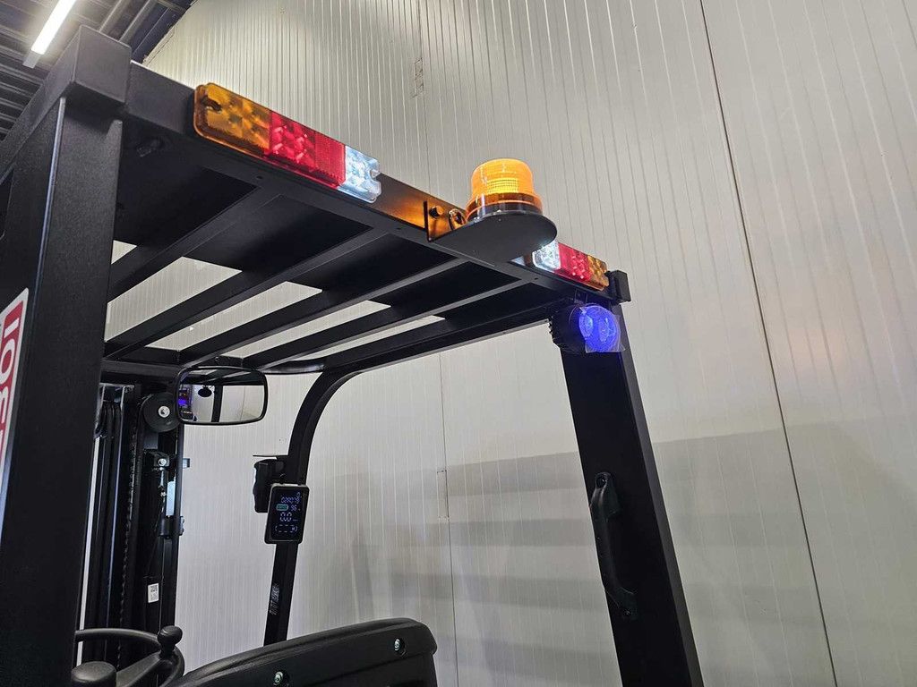 EP Triplex - Freelift- Sideshift - Li-Ion EFXZ-301 hefhoogte 4,8 meter