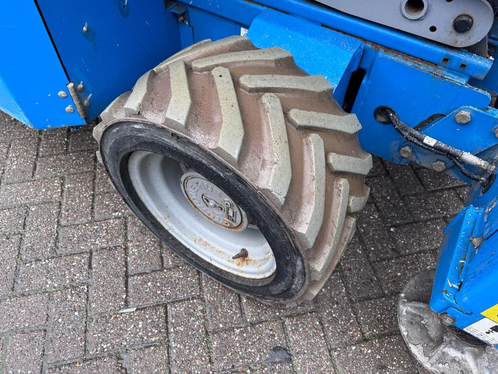 Genie GS3369DC Hoogwerker Schaarhoogwerker