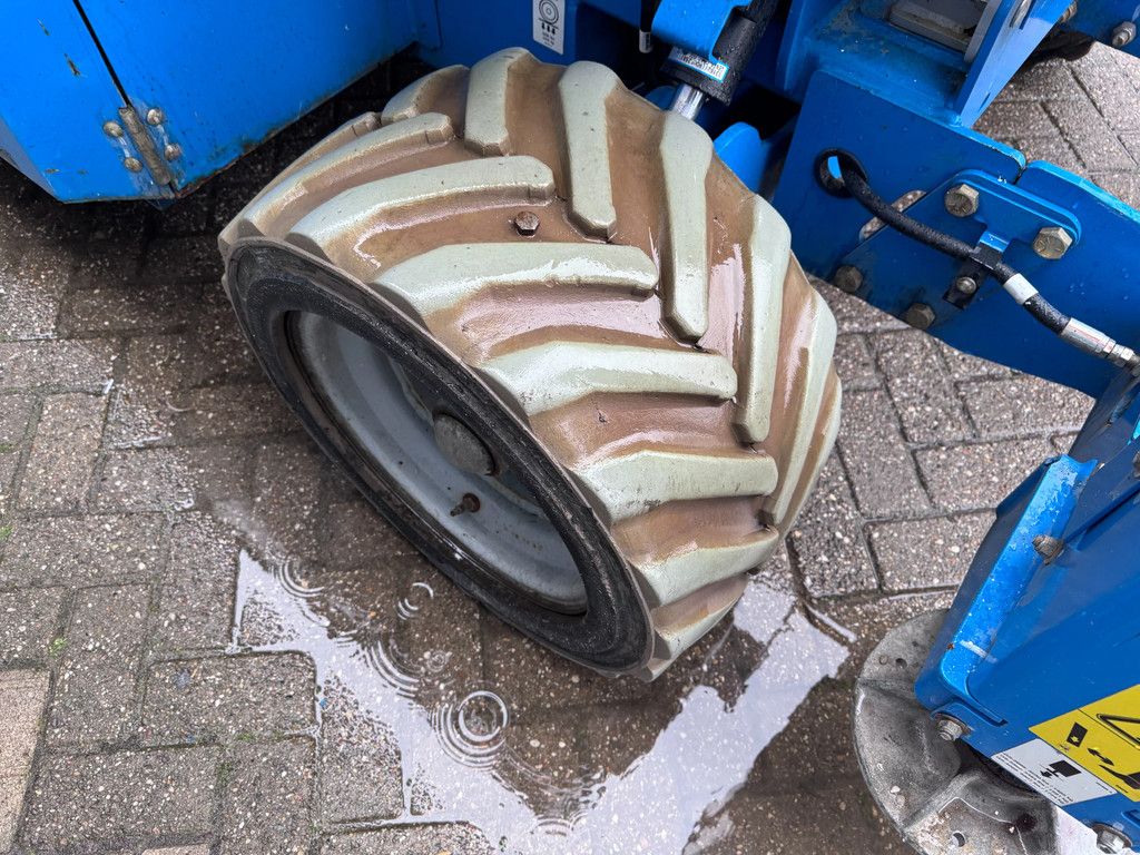 Genie GS3369DC Hoogwerker Schaarhoogwerker