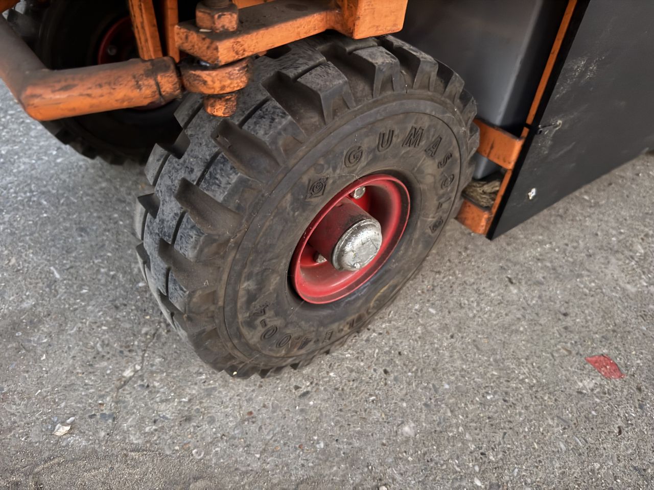 Elektrisch verrijdbare gereedschapwagen werktafel