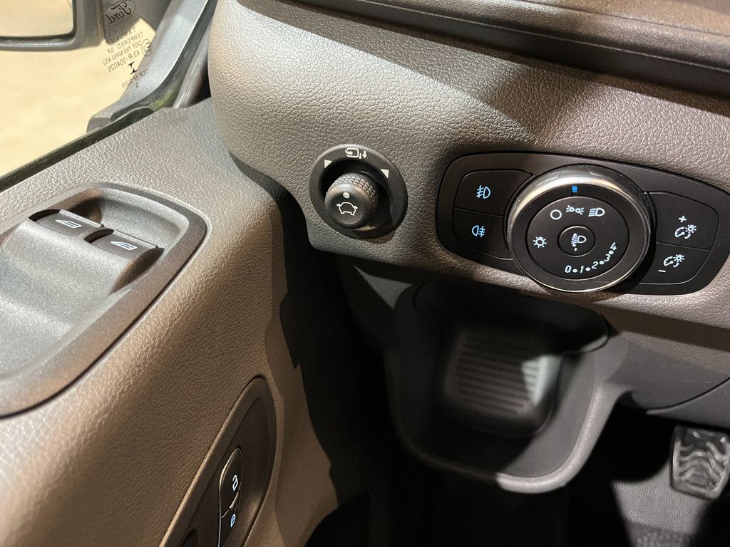 Ford Transit 330 2.0 TDCI L3H2 Trend 130 PK / Euro 6 / Airco / CarPlay / Cruise Control / PDC / Navigatie / Imperiaal