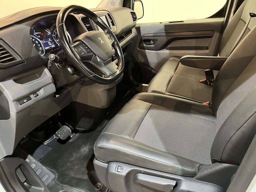 Peugeot Expert 2.0 BlueHDI 120 Long Premium 123 PK Automaat / Servicebus / Sortimo Inrichting / Euro 6 / Schuifdeur L + R / Airco / Cruise Control / Camera / CarPlay / 3-Zits