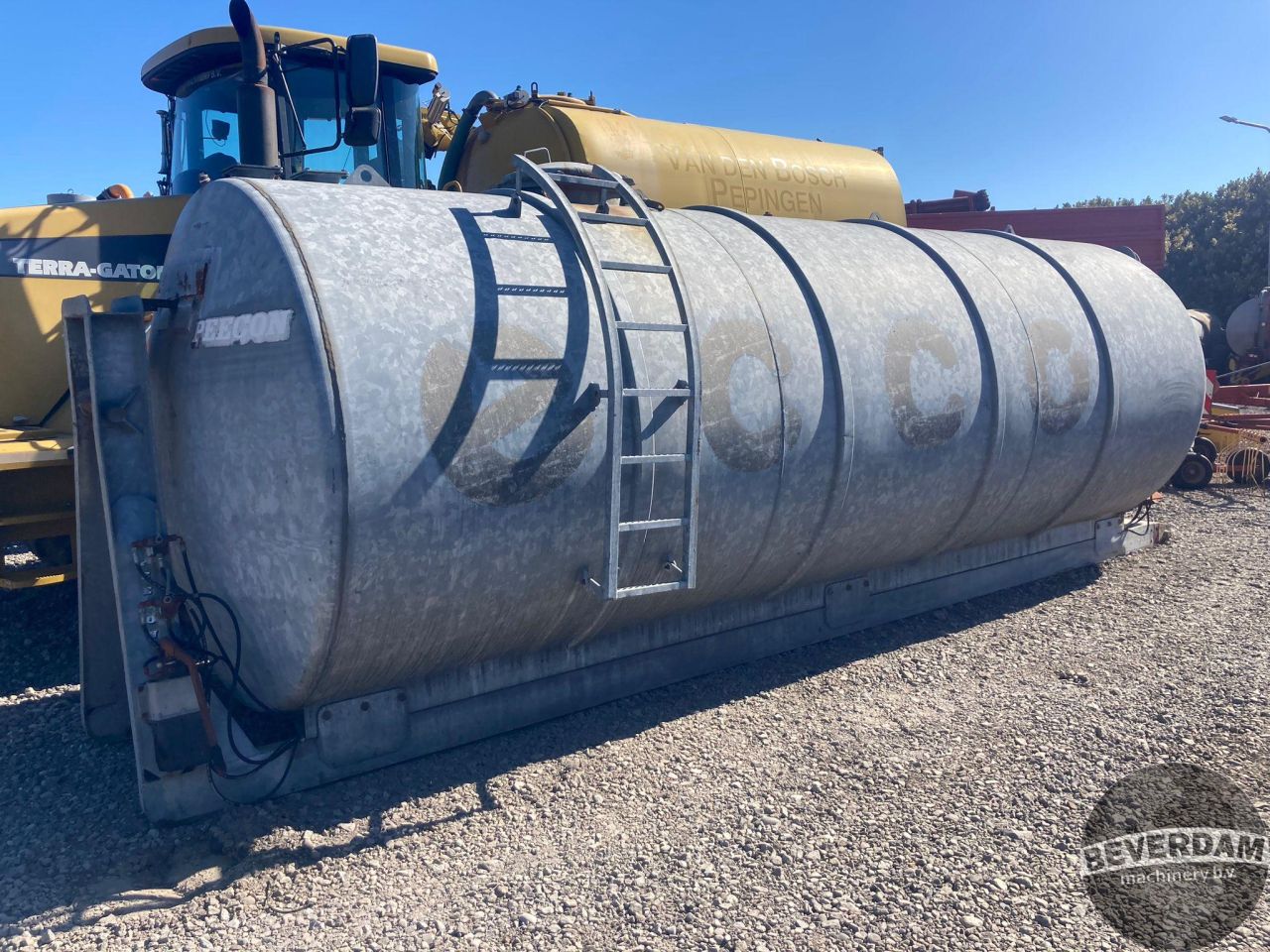 Peecon haakarm tank 22m3