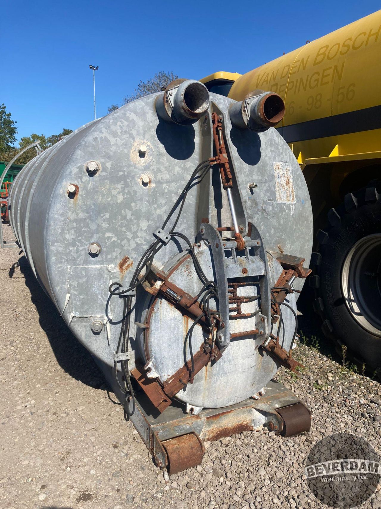 Peecon haakarm tank 22m3