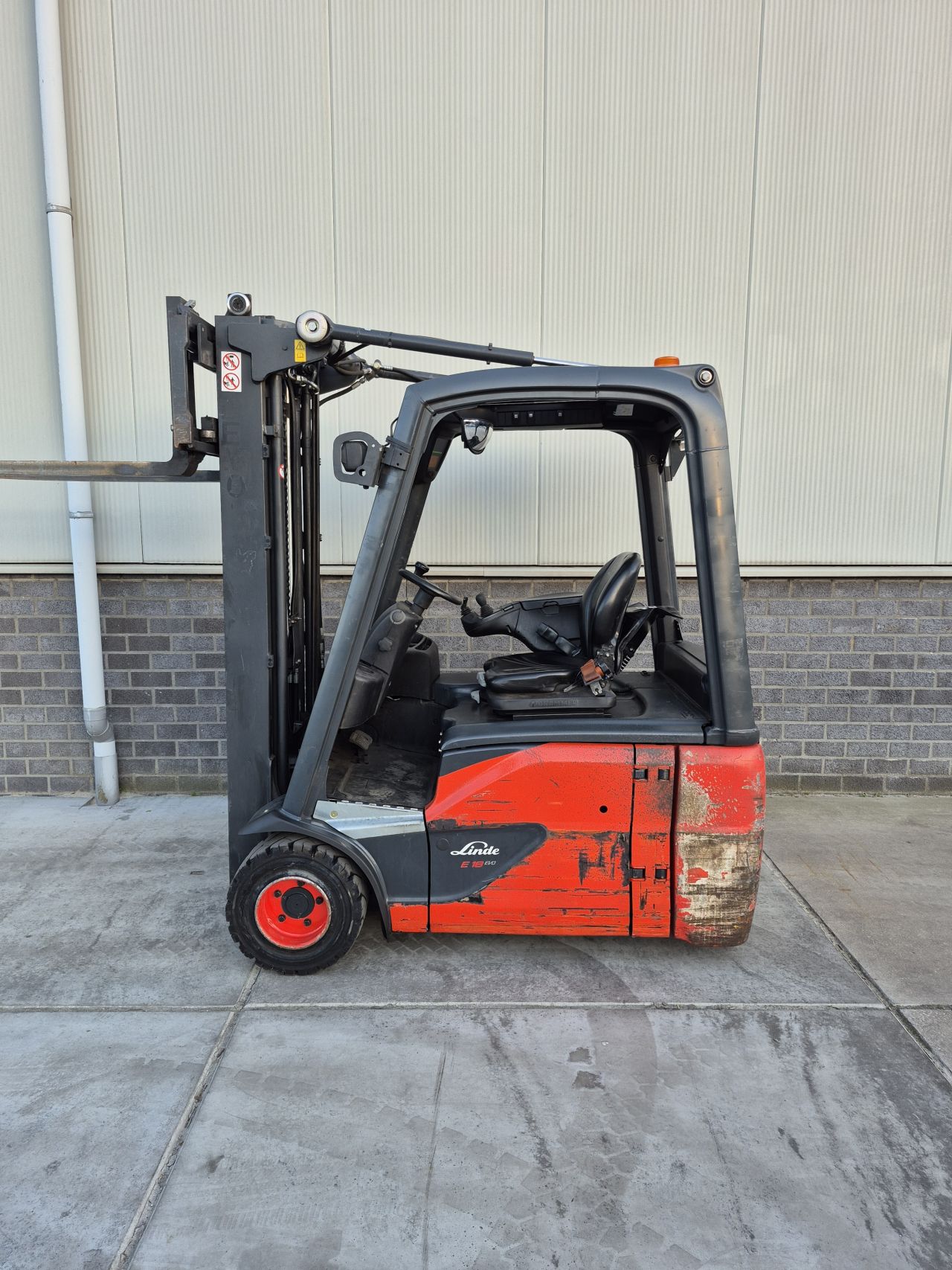 Linde E18-02 triplex sideshift 4.620 mm bj 2017 accu 78%