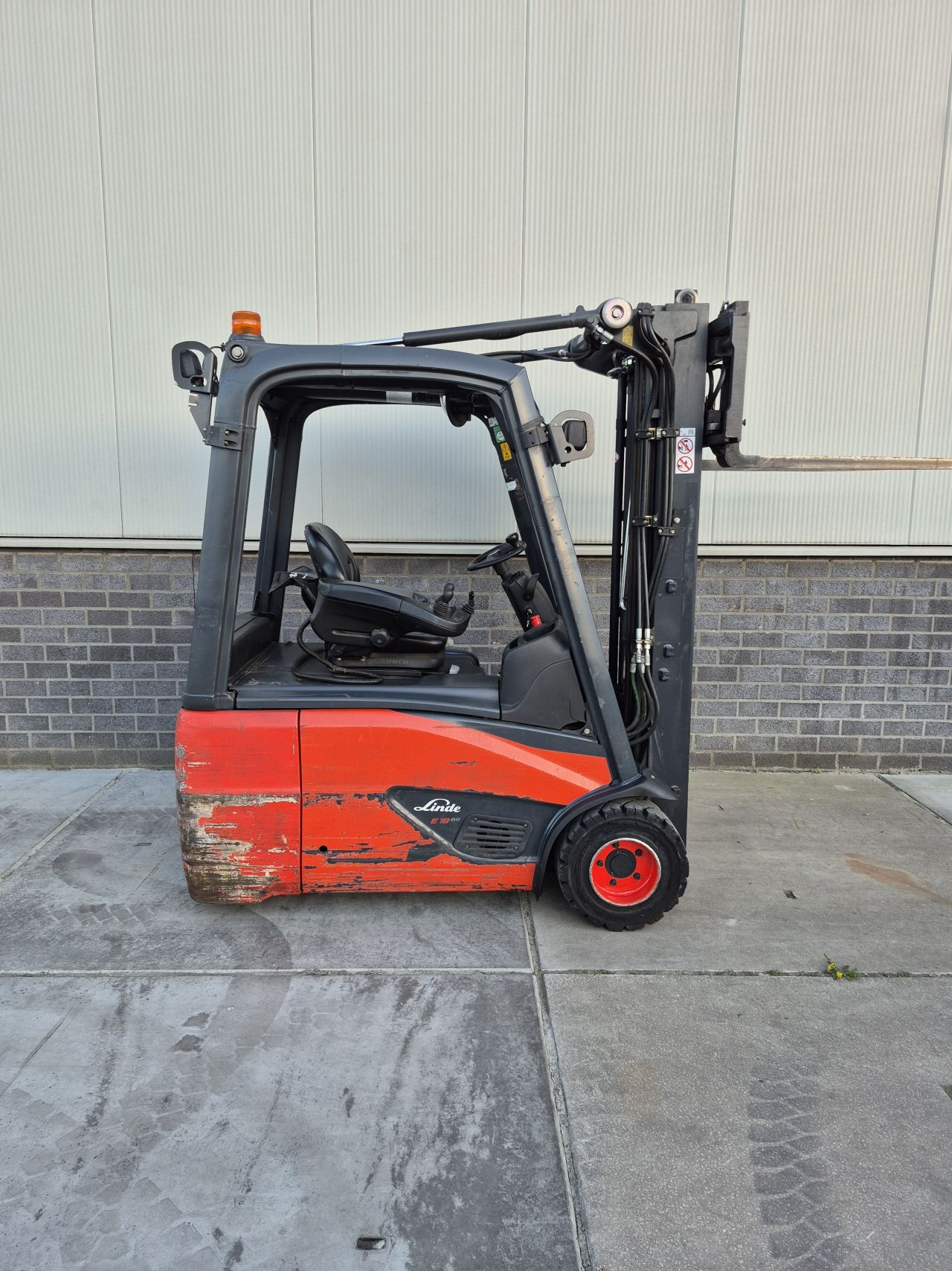 Linde E18-02 triplex sideshift 4.620 mm bj 2017 accu 78%