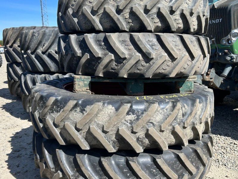 BKT 380/90R46 + 320/85R36 2.25m spor