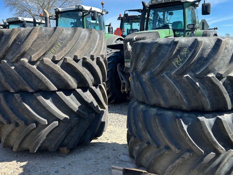 BKT 900/50R42 + 750/55R26