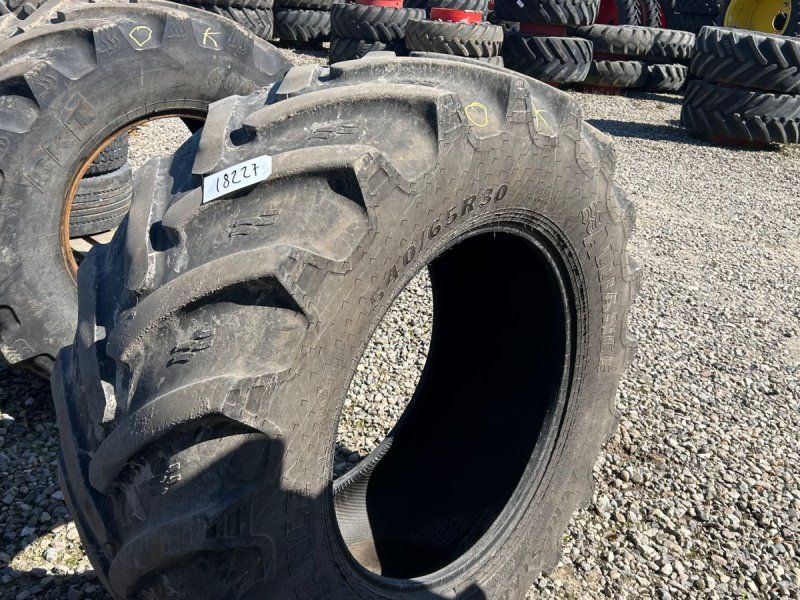 Alliance 540/65R30
