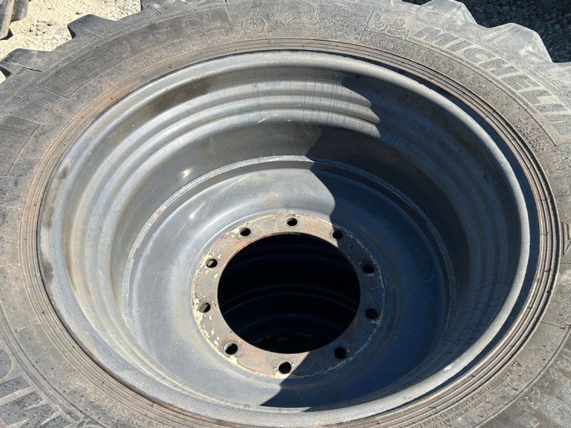 Michelin 440/80-28 Newholland / Case Rendegraver