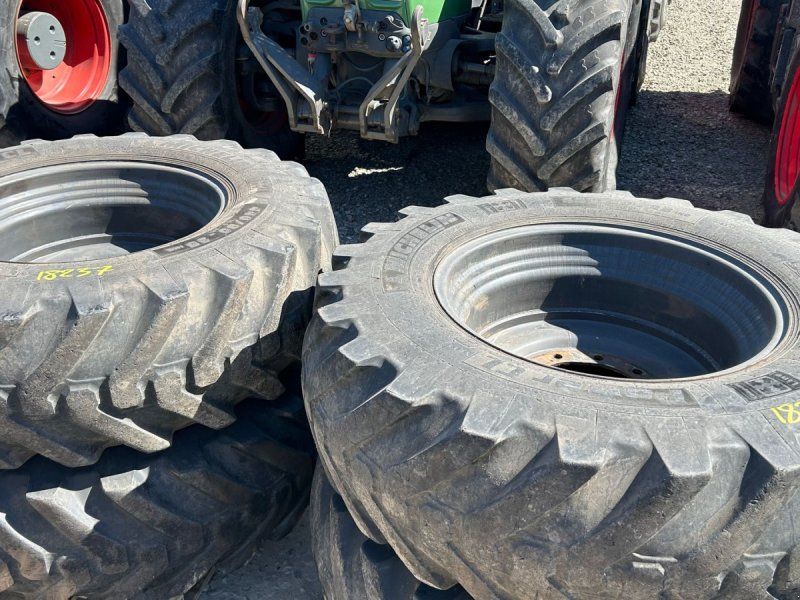 Michelin 440/80-28 Newholland / Case Rendegraver