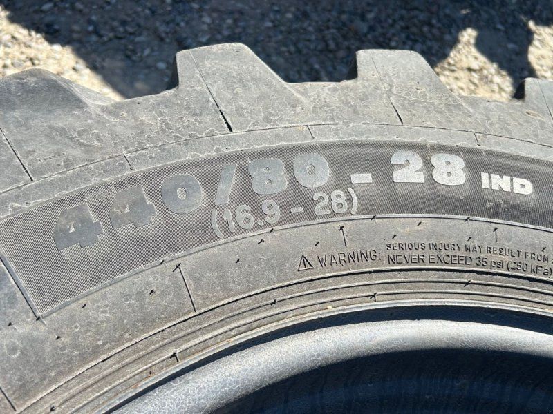 Michelin 440/80-28 Newholland / Case Rendegraver