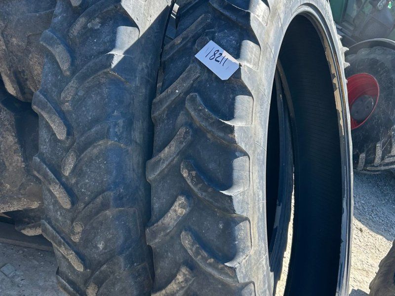 Michelin 270/95R54