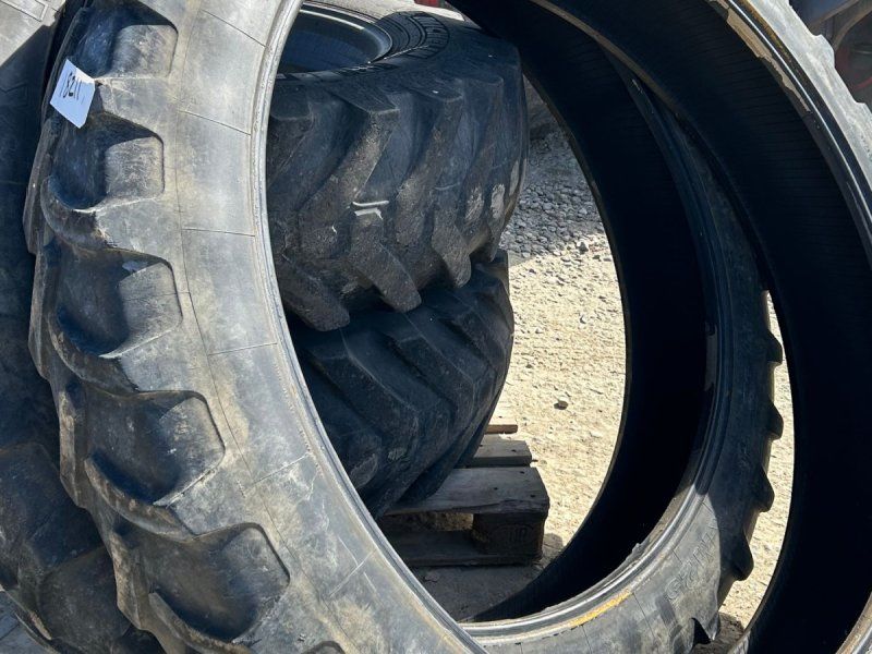 Michelin 270/95R54