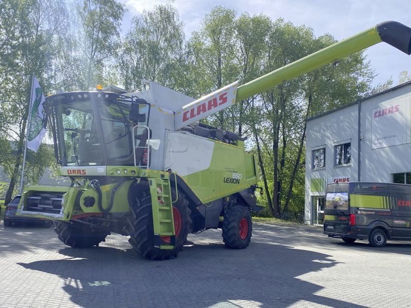 Claas LION 650 MIT V680 + TW