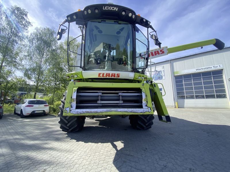 Claas LION 650 MIT V680 + TW