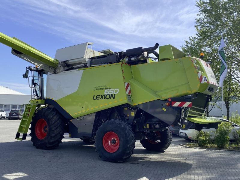 Claas LION 650 MIT V680 + TW
