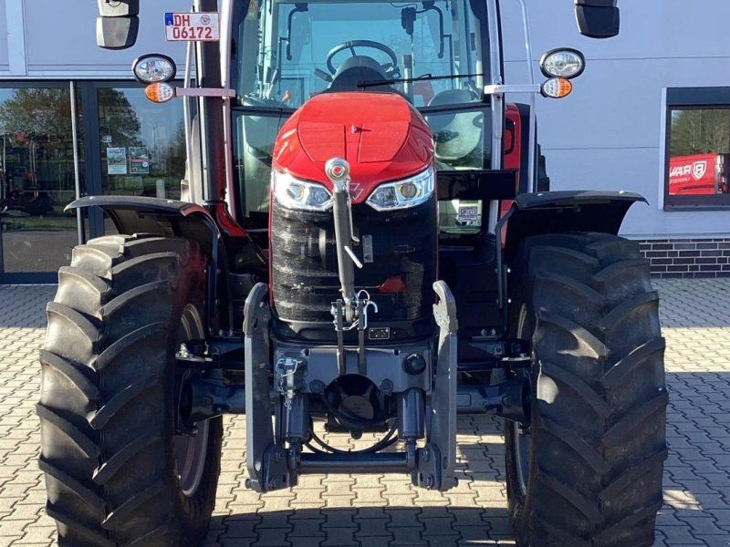 Massey Ferguson 5M.125 F Cab Dyna-4