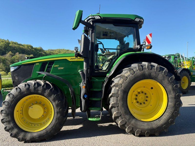 John Deere 7R330 / 7R 330