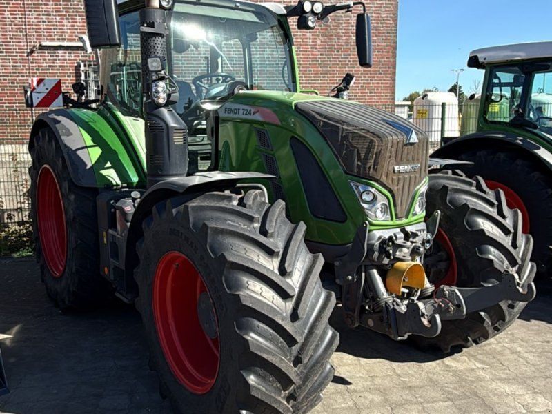 Fendt 724 Vario S4 ProfiPlus