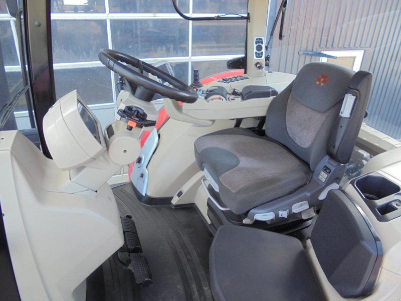 Massey Ferguson 8690 DYNA-VT