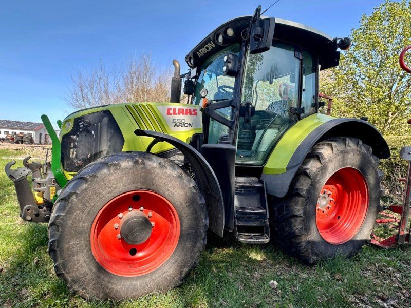 Claas Arion 550 CMATIC