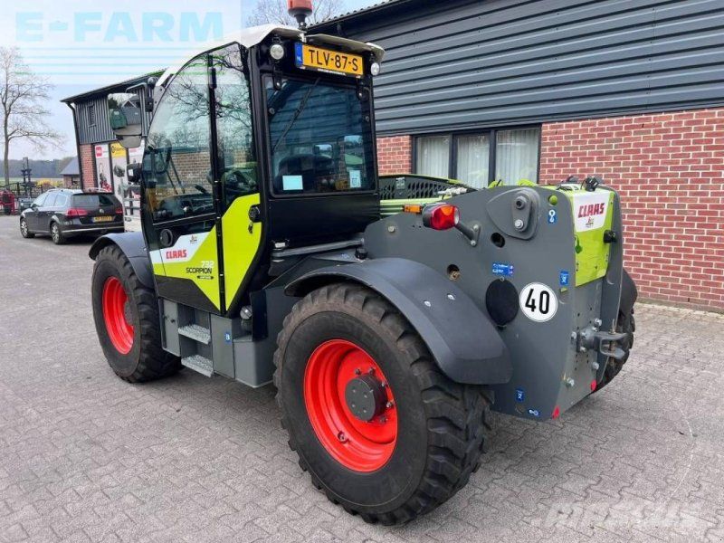 Claas scorpion 732
