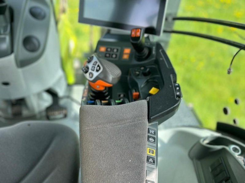 Claas AXION 870 CMATIC