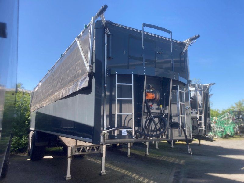 Stapel Agrowalk Schubbodenauflieger 63cbm