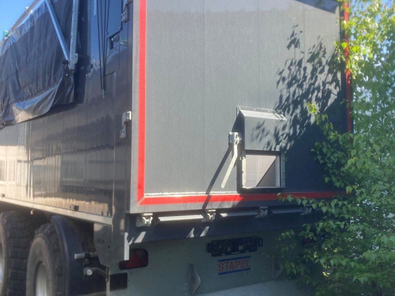 Stapel Agrowalk Schubbodenauflieger 63cbm