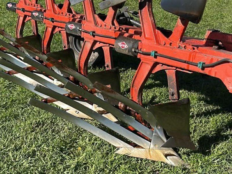 Kuhn Vari-master 120 4 fure Riste-plov