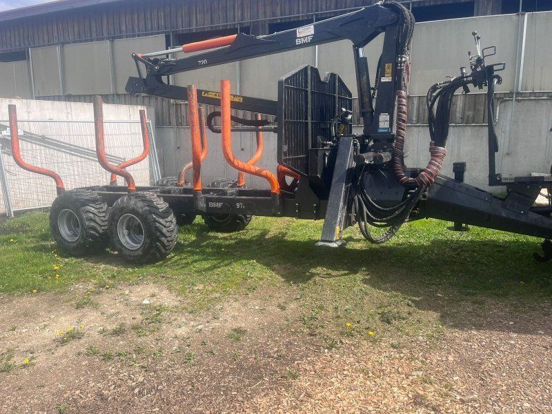 BMF 9 T2 mit Kran 720