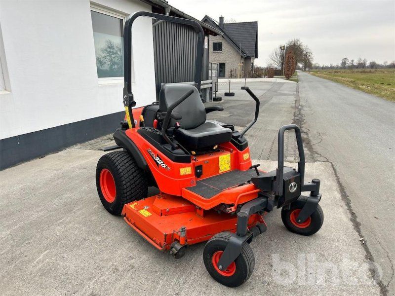 Kubota ZD326S