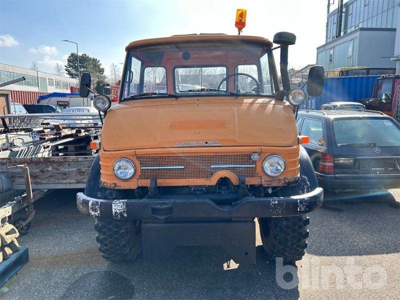 Mercedes-Benz 406