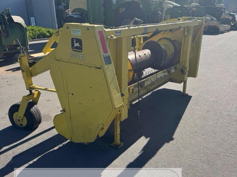 John Deere 630