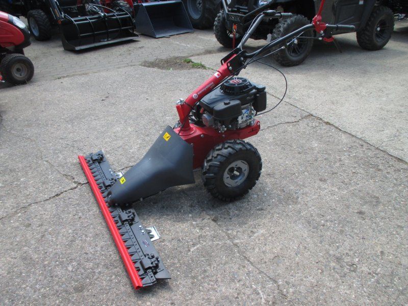 Eurosystems M 310 mit 127 cm Doppelmesserbalken gegenläufige Messer Busatis